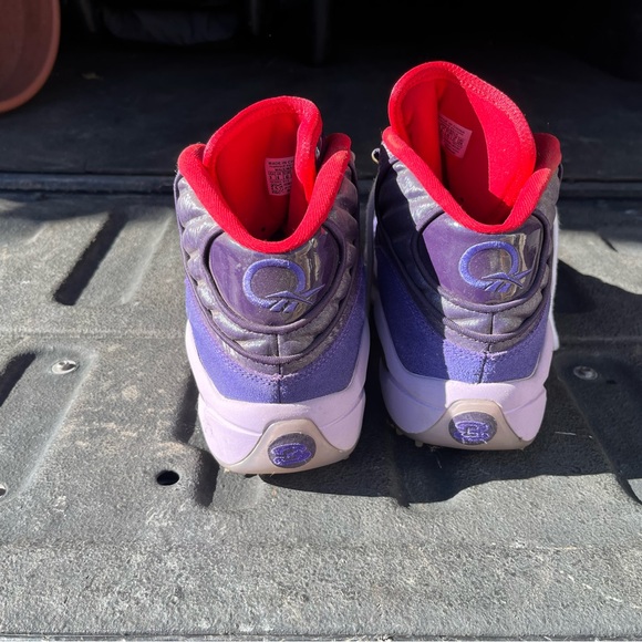 Cotton Candy Iverson Question golf cleats. Added the Golf Clicks kit. Size 9 - Picture 4 of 6